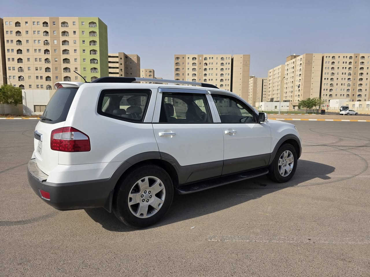 السلام عليكم 
كيا موهافي للبيع
موديل 2015 مكفولة كفالة عامة مواصفاتها بالصور موجودة ماعدى الفور ويل ماشية 130 الف السيارة نظيفة جدا رقم بغداد دولي تحويل مباشر 

السعر 165 وبيها مجال 
العنوان بغداد مجمع بسماية
للاستفسار ***********
