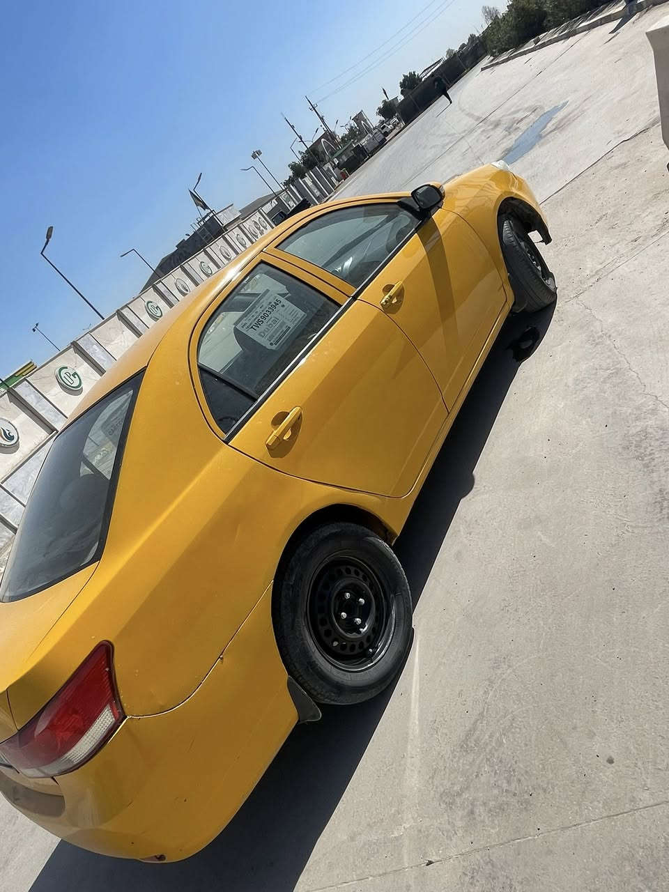 السلام عليكم بي واي دي 2013 كير عادي كير محرك تبريد خير من الله صدر امامي خلفي كورلا جديد مشط ستيرن جديد منظومه زنون عالي ناصي وبيها منضومه غاز السياره مال جناي خير من الله 50 وبيها مجال بسيط مكاني بغداد ***********
