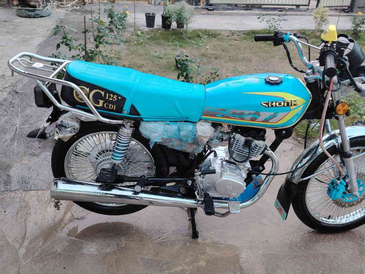 السلام عليكم دراجه تايكر موديل 25 محدث 26الدرجه جديده مكاني حله سياحي أورق سكنر *********** السعر 700
