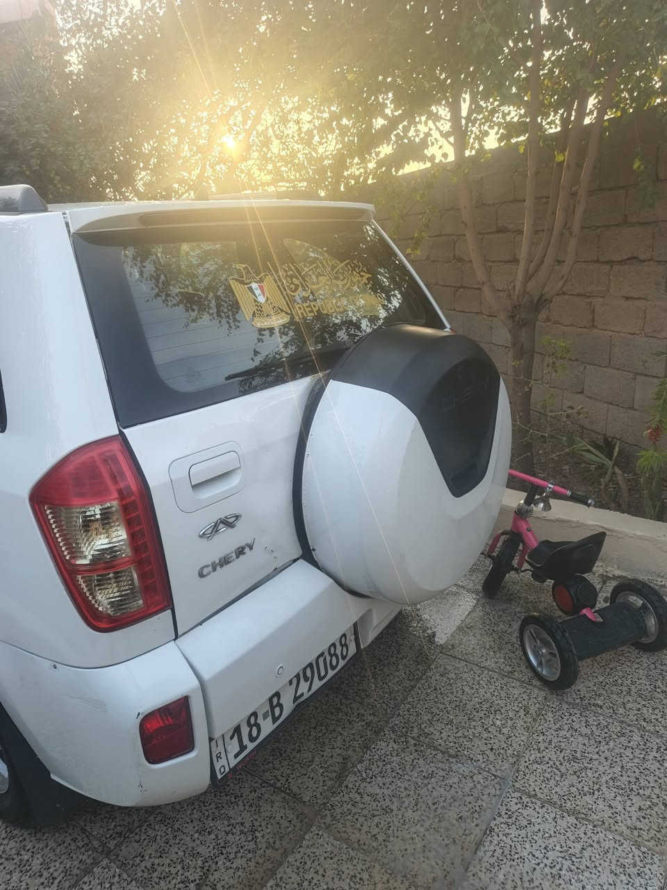 السلام عليكم تيكو 13 للبيع سياره نضيفه مكينه كير كفاله بدي نضيف مكفول من الضربه وا التبديل وا الصبغ بيه خياس قليل رقم حله انكليزي سنويه جديده سياره جاهزه من حداده من كلشي ما نقصه برغي يرادله شويه ترتيب سعره 42 بيه مجال عنواني البصره كرمة علي ***********
