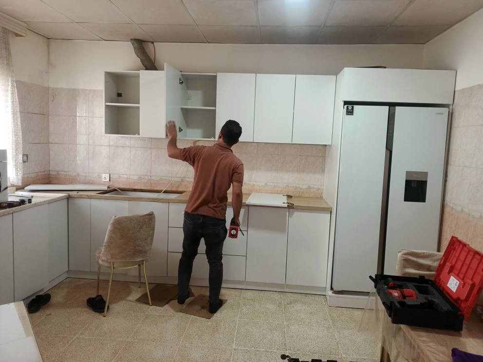 ئامادەین بۆ کردنەوە و بەستنەوە و گواستنەوەی کانتۆر کەوانتەر ژووری نوستن بەباشترین شێواز و نرخی گونجاو 
*********** السليمانية, العراق
