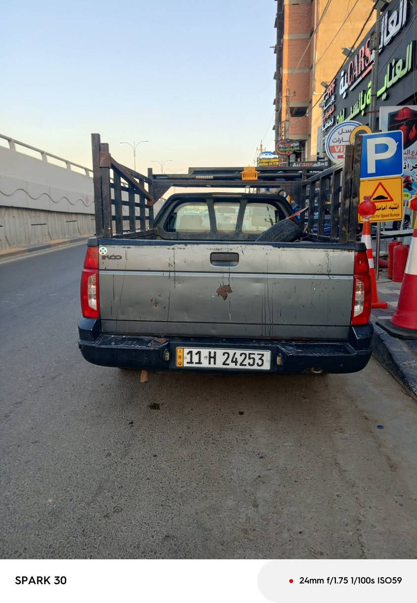 للبيع بيكم اريدو جاهزه تبريد ثلج 
صدر جديد
 محرك وكير اكسل كفاله جديد 
كهرباء كله شغال حداديه جديد داخل جديد
 منضومه مال بانزين جديده سياره
 بيه ضربه من الخشم الايمن ومبدل بنيد بغداد بسمي مكان السيديه
 رقم بغداد انكليزي
سعر 32،،، ***********
