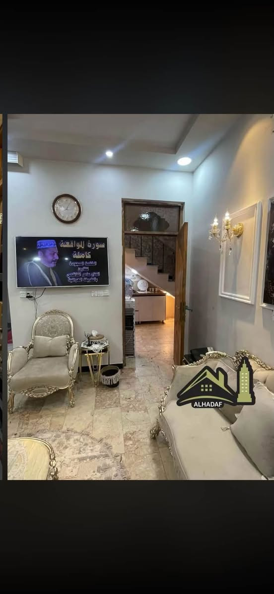 🔹مشتمل للبيع مساحته 64متر
🔸الواجهة 8م🔸النزال 8م 
🔹يحتوي البيت على (صاله -ومطبخ -3غرف نوم وخدمات عدد٢+ ديكورات سقف وارضيه مرمر)
🔸موقع البيت / البنوك مربع سوق الميثاق 
🔹للاستفسار أكثر مراجعةمكتب الهدف للعقار 
الواقع /البنوك شارع الكنيسة باتجاه الجسر قرب مكوى ريحانة
أو الاتصال على الرقم ☎️***********
