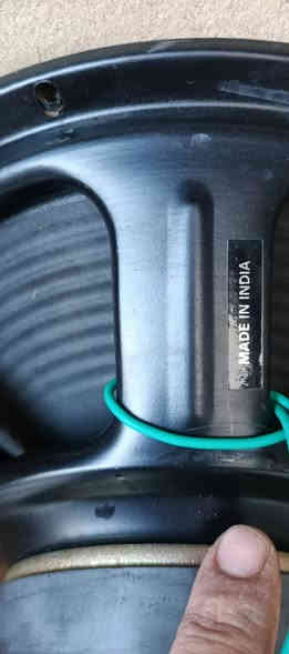 السلام عليكم شباب زوج سماعات ثنائي للبيع  مكفولات نوع البه اهوجه الاصلي  انظافه فول صوت نقاوه ودفع فول السعر ٢٤٠اوبيهن مجال بسيط العنوان ديالى بعقوبه ***********
