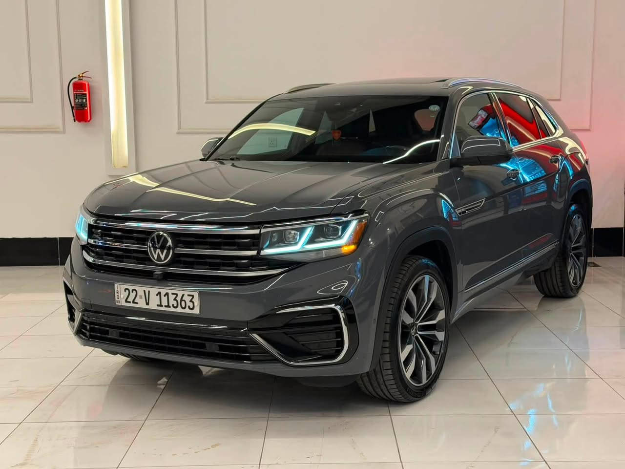 اللون : .اطلس كروس سبورت سمنتي ٢٠٢٣ كلين تايتل
‏  V6 Se R-Line.4Motic 
المواصفات فول فول/1/1/أعلى فئة 
عداد المسافة : 67ميل
حجم المحرك : 3.6( 6 سلندر )
السعر : 310$ بى مجال
المواصفات
دة بل اكسل : AWD  بردات ابواب
داخل احمر بيلادي فتحه سقف بانورما
ابواب بصمة بصمة تشغيل تشغيل عن بعد : REMOTE START
مرايا شفط كهربائي+إنارة 
سستم سماعات : FENDER شحن وايرليس
اوتو هولد : AUTO HOLD
اوتو ستارت : AUTO STARD
صندوق شفط كهربائي
 شاشة دشبول 
اوتو هولد
اوتو ستارت
اوتو بارك : AUTO PARK
اوتو ستوب : AUTO STOP
نظام : GPS
نظام : ECO
نظام : NORMAL
نظام : SPORT
نظام : SNOW
نظام
‏OFFROAD
نظام OFFR.CUSTOM
كشنات : خمس مقعد
كشنات جلد
كشنات جلد تدفئة+تبريد +خزن+ميموري
كاميرة " 360
كاميره امامي
كاميره خلفي
هاند بريك بصمة
رادار 360
رادار امامي ( تحديد مسار )
رادار جانبي ( نقاط عمياء )
رادار خلفي ( التحذير من الاصطدام )
حساسات 360
1.حساسات امامي
2.حساسات جانبي
3.احساسات خلفي
تحكم اسيرين استيرن تدفئة تبريد المس تبريد مركزي
لايتات LED زينون متحرك بيلادي بكلايتات LED بيلادي
ويل ابيض حجم 20
السياره كلين تايتل مكفول دعامية للدعامية

 مكان السيارة اربيل معرض شورش منطقة معارض
 *********** كورك مع وتساب
