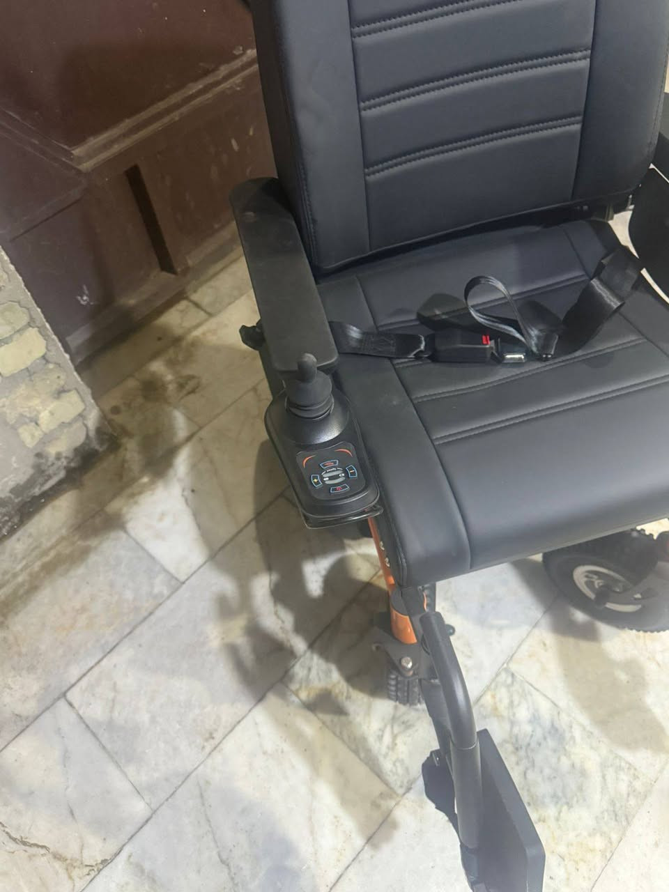 للبيع جديده غير مستخدمه نهائيا بغداد الامين السعر غير قابل للنقاش ٤٠٠ الف ***********
