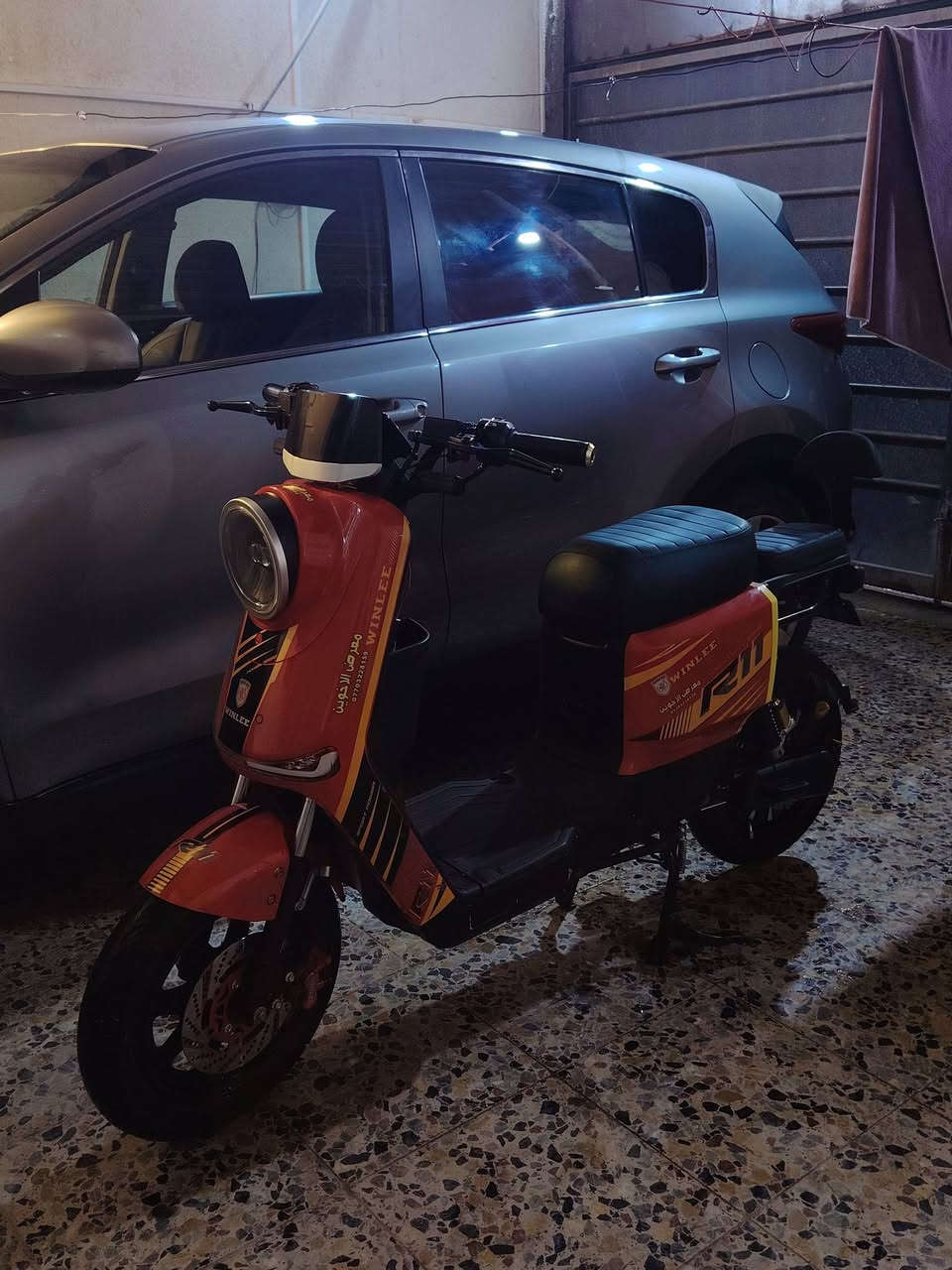 سلام عليكم شباب عندي دراجه شحن البيع R11خوان خصم الحجي الدراجه حلوه ونضيف وكامله مكمله مديل ٢٠٢٦ بل شهر الواحد طلعته وصله موجود كامله مكمله من كلشي مكفوله بطاريات امبير سعر ٥٥٠ وبيه مجال حك جيه مكاني تنومه صالحيه خوان أكرر الدراجه مكفوله من كلشي وشراي يدلل
