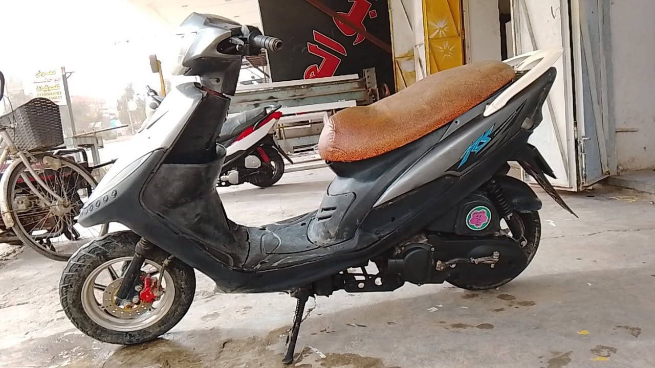 السلام عليكم دراجه ماكس عدله للبيع مكينه خير من الله كامله كله نقص كهربائيه شغالها مكانها ديالا تحرير سعر4000 وبيها مجال رقم الهاتف ***********
