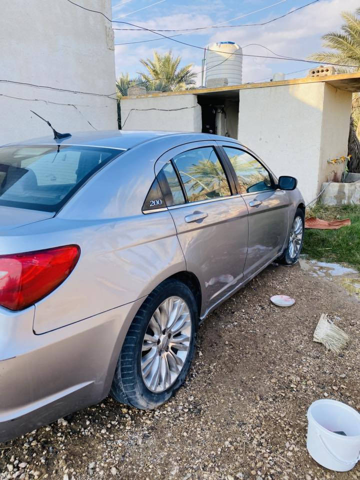 ي 200 موديل 2013 للبيع او مراوس حسب القناعة رقم بابل تحويل مباشر مصبوغة حزام تكم شواصي كلها مكفولة 
السيارة متروكة حالياً طافية حمت وذبت ماي الراديتر جواهه 
والكير واكفه بي الجوزة الرابعة ابيع بهاي الوضعية اخوان 
حادثها جاملغات الامامي الجهتين بدون دواخل كلها سليمة 
مكانها كربلاء العطيشي 
اكرر ابيع بهاي الوضعية وسعرها مناسب 73 وبيها مجال لليشتري 
الي يعامل لا يتصل ***********
