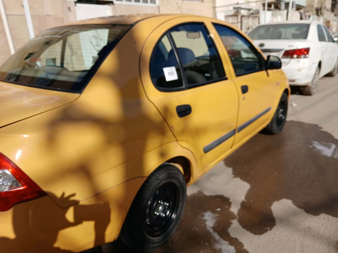 السلام عليكم طيبه موديل 16 مكينة وكير مكفولات تبريد ثلج جاهزه من كلشي تخم تاير جديد بيها جراد قليل مصفره هيئه السعر 44 وبيها مجال العنوان الامين ‭0770 250 1071‬
