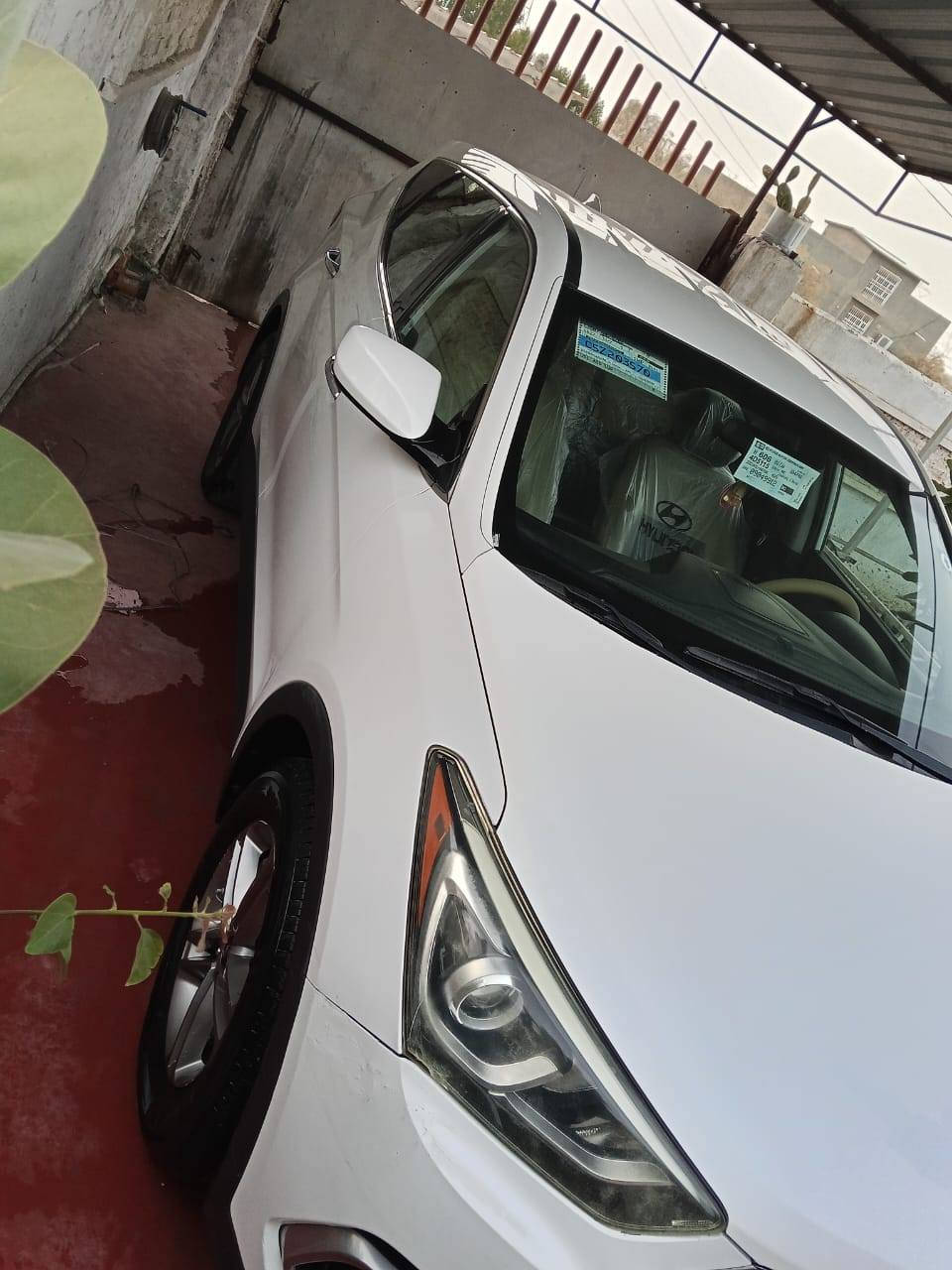 سنتافيا موديل 2017قادسيه سياره جاهزة من كل شي حداديه جديده امامي و خلفي مكينه جديده لاتنقيص ولا تبخير بأسمي تحويل مباشر السياره كهربائيات على وضع الشركة السياره بيها الجاملغ بيها قطعه واحده من امريكا السياره حلى من الصور 
قطعتين تبريد تخم تاير موجوده موجوده بالديوانيه السعر 142
***********نقص برغي مابيها كامله من كل شي
