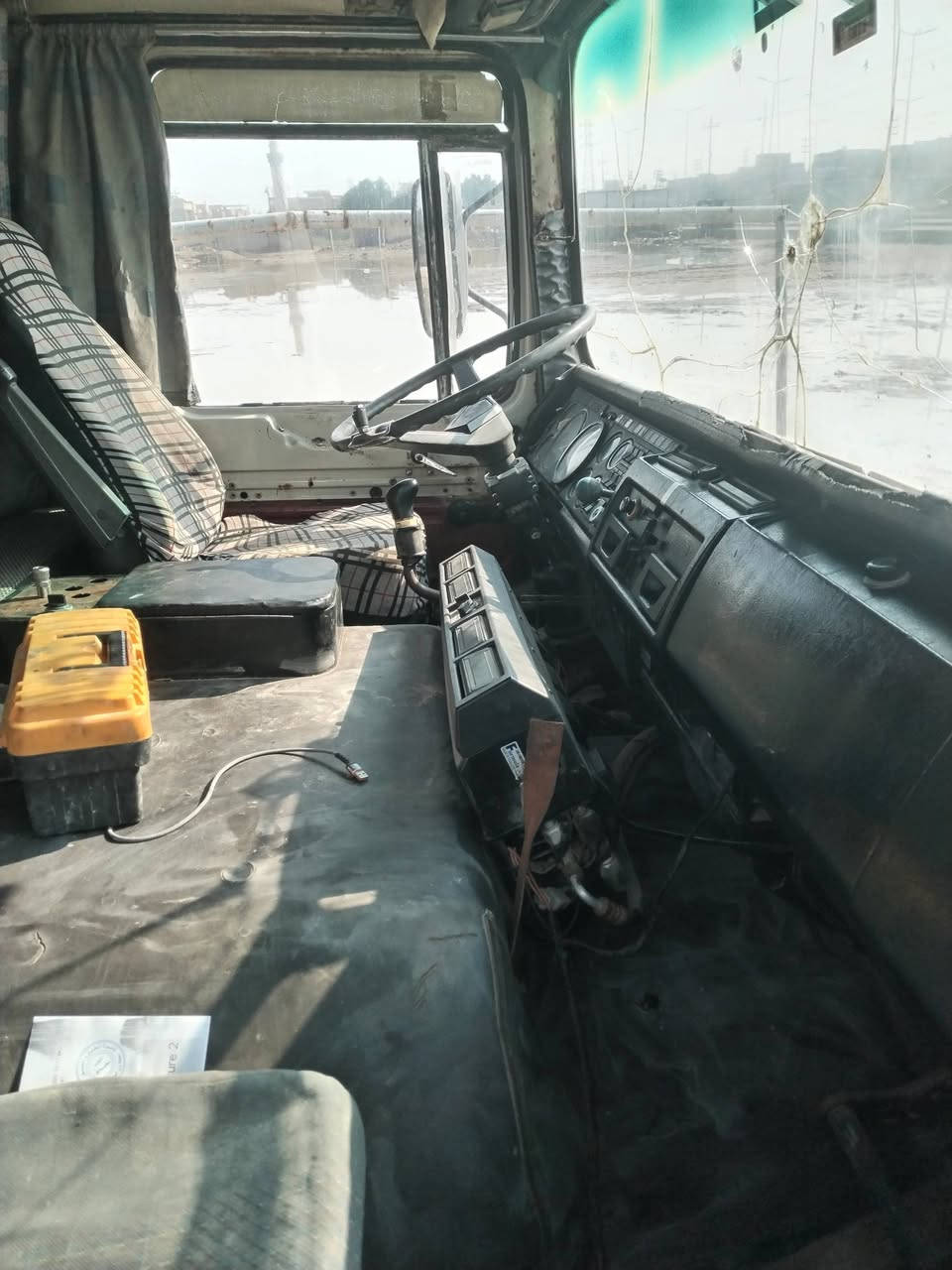 السلام عليكم شباب سياره البيع مان سكس محدثه الفين وثنين مكينه وكبر ومجموعه عربانه ثلاثين متر رقم ميسان سياه مكفوله كفاله عامه***********
