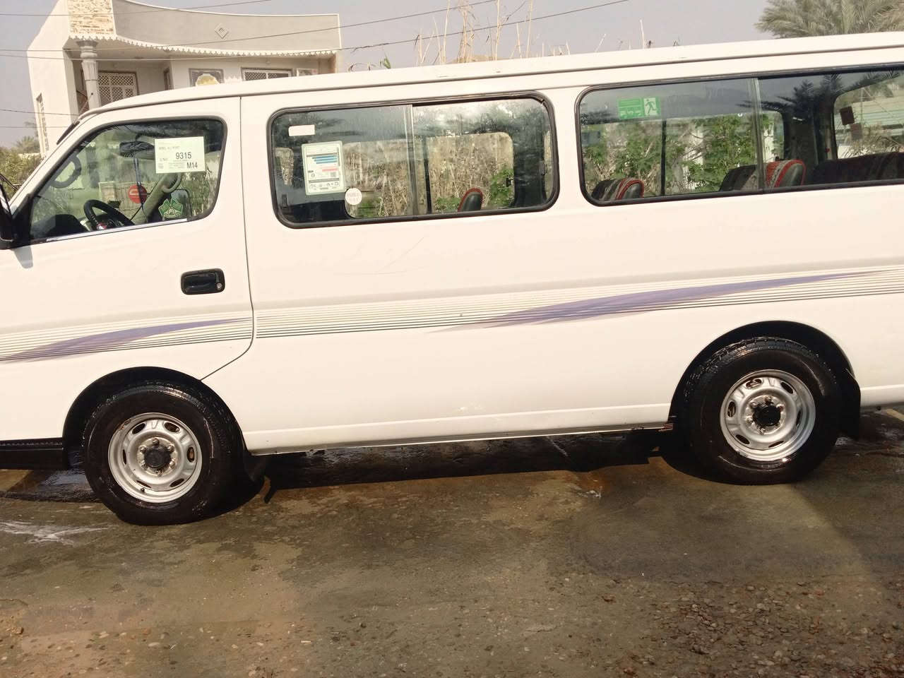 نيسان يورفان 2008للبيع السعر 135كير اكس محرك مكفول جنطة ضبغ ***********
