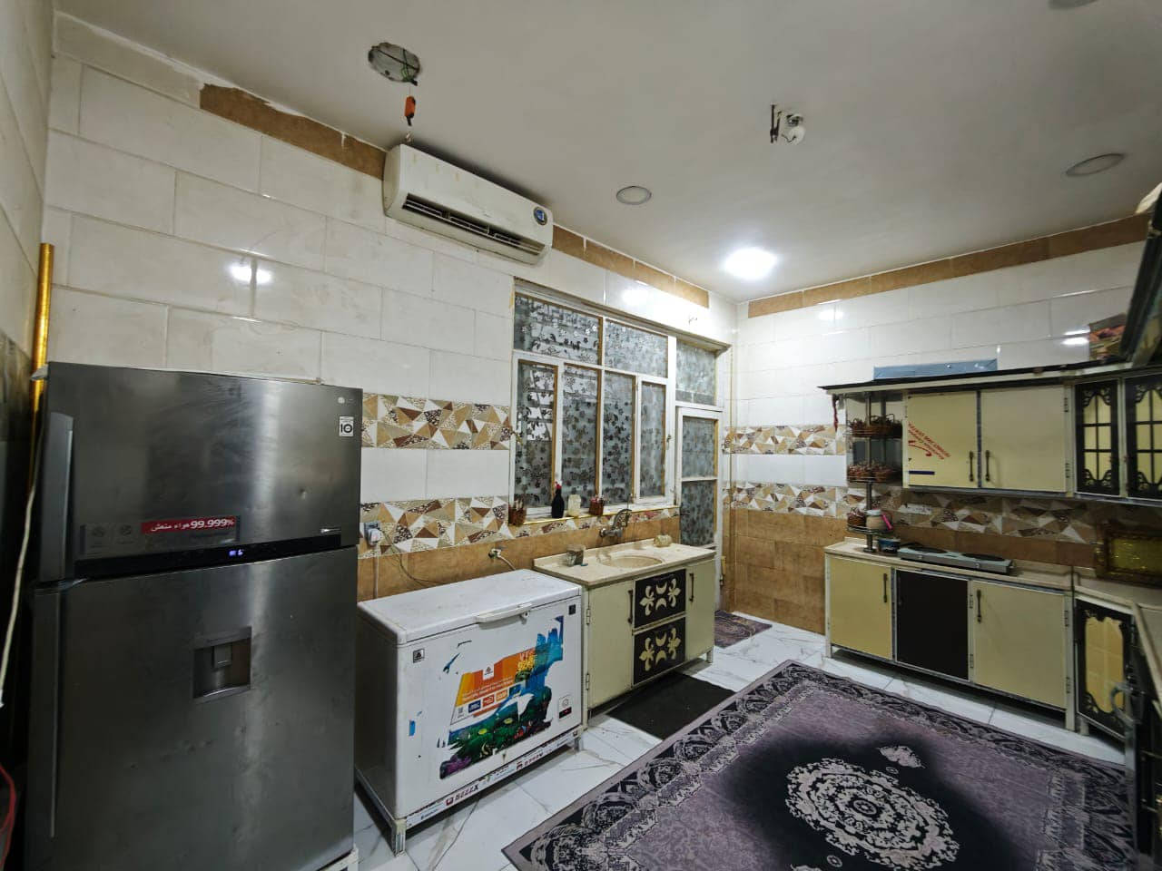 بيت للبيع حي العسكري المساحة 200 متر طابق واحد مطلوب اسكان 28 مليون السعر من غير الاسكان 129 وبي مجال الاستفسار ***********
