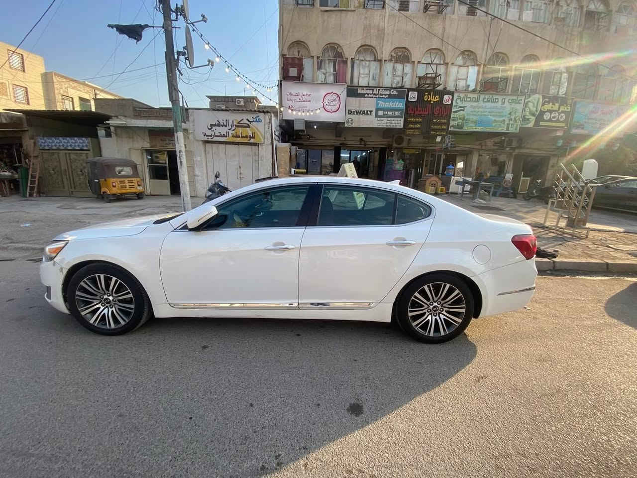 كيا كادينزا 2014
وارد أمريكي فول عدا بانوراما 
بيهه صبغ حزام 
 مكاني بغداد حي العدل 
***********
115 ورقه وبيهه مجال
