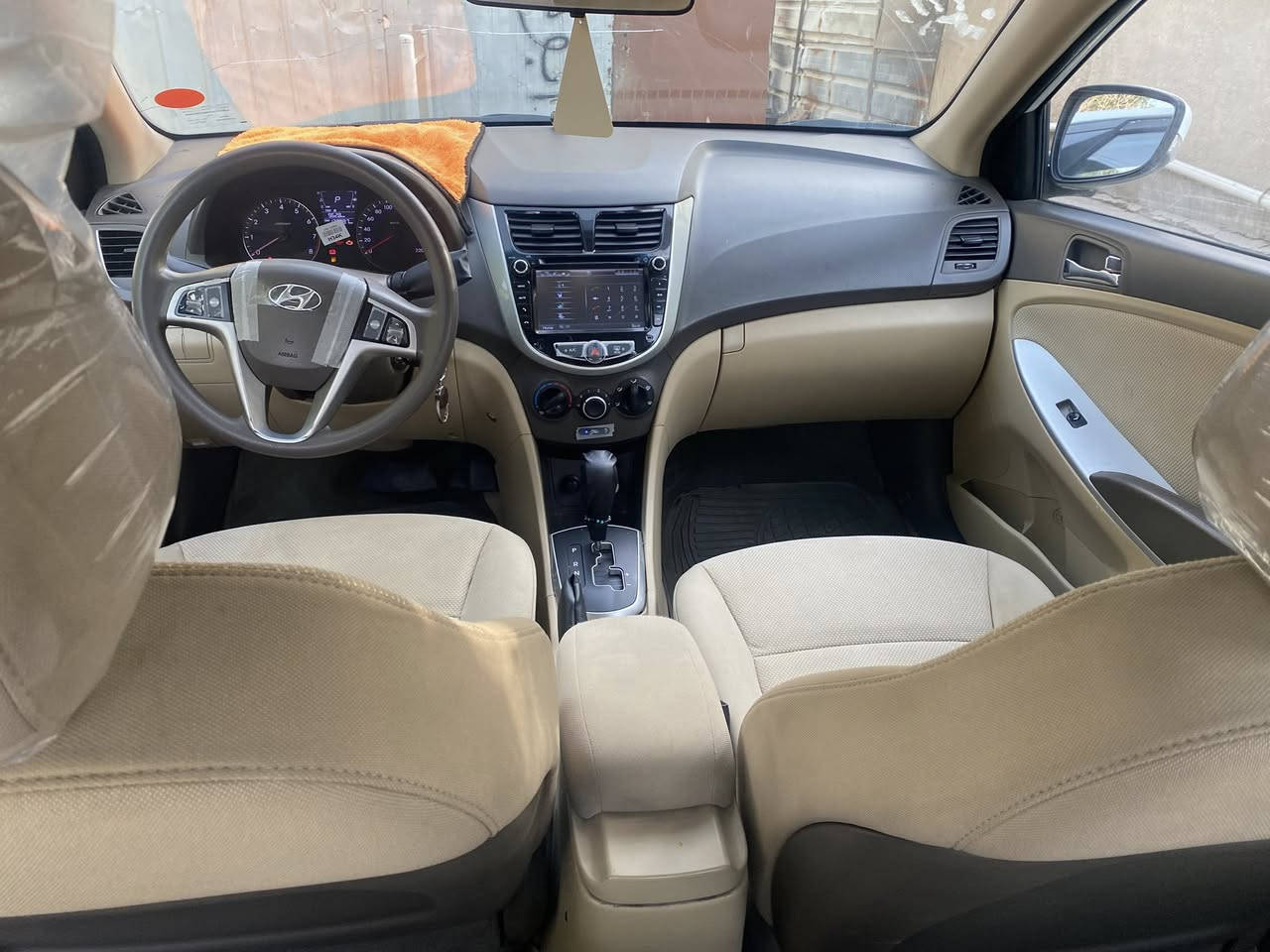 السلام عليكم اكسنت 2014خليجي 

كير ومحرك كفاله لا تسولف بيهن 

مكينه 1600 دوش مرغوب 

حداداه كارتون 

تايرات كارتون جدد 

تبريدها ثلج شرط ❄️

من الأخير سياره جاهزه من كلشي ربع ما تصرف عليها 

تأخذها وتتطلع  وين ما تريد 

تحكم ستيرن 

كأمره خلفيه 

تبريد وتدفئه 
 

ماشيه 125 حقيقي على كد بيت سياره

مكاني  بغداد السدية تحويل ثاني يوم 
الرقم   ***********واتساب فقط 

السعر مناسب جدا جدا. كلش نظيفه بارد بدون دواخل طرف الجملغ اليمن وطرف البنيد اليسر 

وبيها مجال111$
