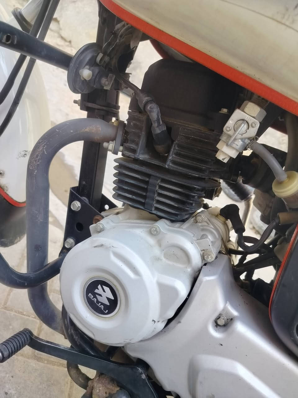 بوكسر 2022 نازلة 2024 
مكينة مكفولة برغي ما مفتوح دراجة استخدام شخصي ماشية 40 الف السعر 1800 رقم ديالى تحويل ثاني يوم
مكاني بغداد ***********
