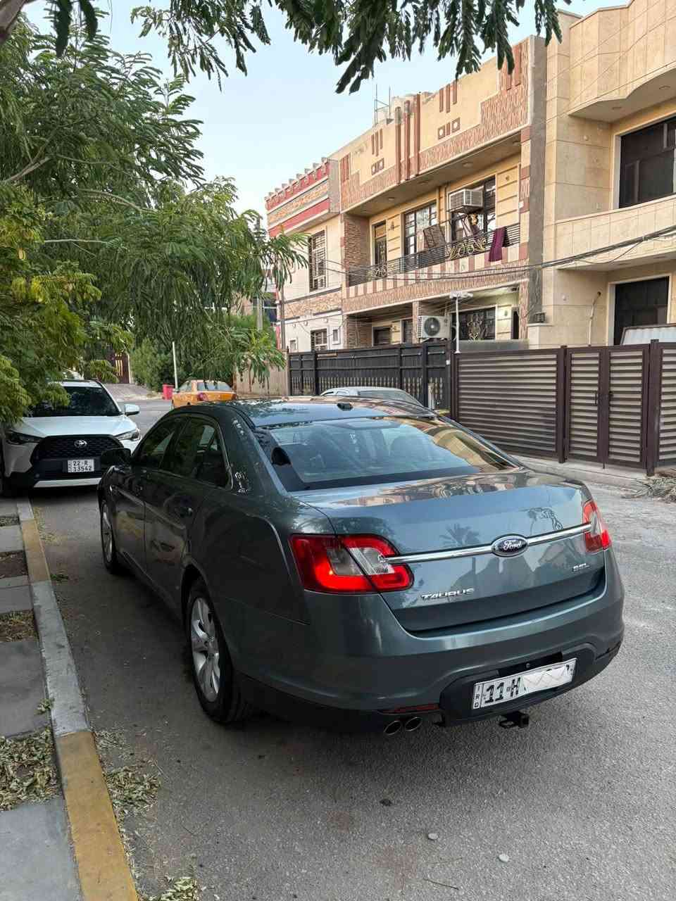 السلام عليكم فورد تورس 2010 SLT رقم بغداد الجديد بسمي حادثها من امريكة جاملغ وباب عكس السايق بدون شواصي ولغود وبيها اهنا اشكم قطعة صبغ بدون دواخل اني ابيع احزام بدون شواصي او لغد السيارة مكينة وكير خير من الله رايدها ب 95 ورقة مكاني بغداد حي الجامعة  *********** بغداد, العراق
