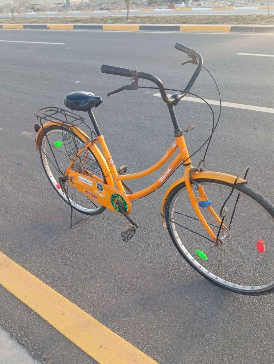 السلام عليكم بيسكل حجم 26 للبيع نضيف كامل ما نقصه شي حاويه طلعته مكاني كربلاء الفارس السعر 70وبي مجال رقمي ***********
