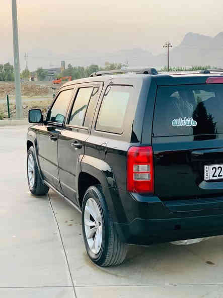 جيب پاتريوت ٢٠١٦ ره شي قه تران مه كينه ٢٤ توماتيك ١٦٧ هه زار رويشتوه مه كينهو گيري نه كراوه ته وه به شه رتي فه حس سه نه وي و ره قه مي تازه يه ده حم و ليدراوي هيج نيه په له په له بوياغي ئه وروپي هه يه سه قفو شان و ناو شانو پيش دواي هيجي نيه نرخي ١٠٦$ شوين رانيه 
***********
*********** رانية
