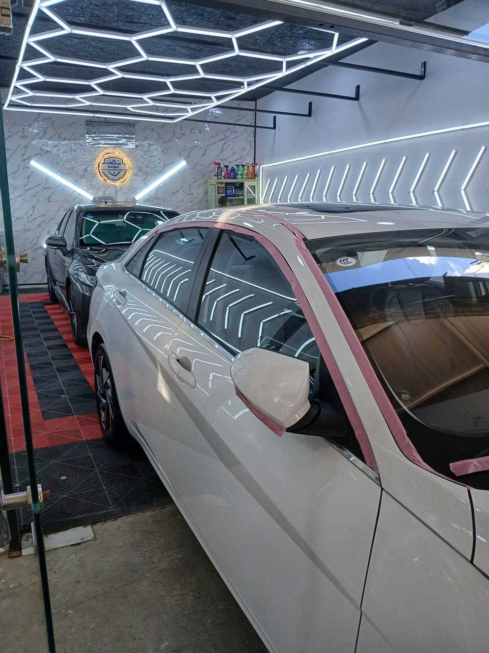 موديل 24  اربيل 
ماشيه 6300
السعر 140$
بيها بعض تكحيلات بالدعاميه الا تتقرب يمها يله تشوفها 
باسمي سنويه شرط تحويل 
سياره فول مواصفات 
حساس امامي خلفي 
كشنات جلد 
تحكم ستيرن 
كاميرا خلفيه 
اشاير بالمري 
سلايت 
تنبيه اذا باب مفتوحه 
تصعد وتنزل جام سايق بالبصمه


**إذا كنت صاحب هذا الإعلان وتريد حذفه لأي سبب، رجاءا أرسل رسالة إلى الدعم الفني**