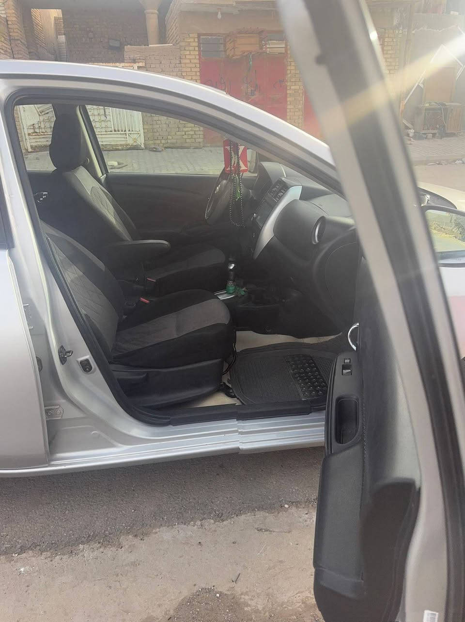 نيسان فيرسا 2019 وارد امريكي
ضرر جاملغ وبنيد
ماشيه ١٢٢
تدفئه تبريد
حداديه جديده
تخم تاير صارلي اسبوع من شاده
مكينه لاتنقيص ولا تبخير
السعر ٩٥
للاستفسار ***********
