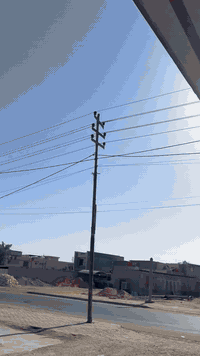 بسم الله الرحمن الرحيم 
شيري H5 2013 لبيع 
سياره خير منً الله كفاله كير ومحرك 
سياره معمره جديد وشغل مرتب 
مكان السياره بغداد 
بيهة صبغ كم مكان 
السعر٩٥ 
رقم بغداد مصفرة هيئه وغرمات تستلم صافي 
سنويه لحد 2027/10/10
*********** وتساب 
 *********** وتساب
