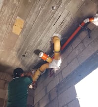 بناء بيوت • مقاولات • انشاءات • خدمات بناء • مجاري صحية • دوش دفن • كا...