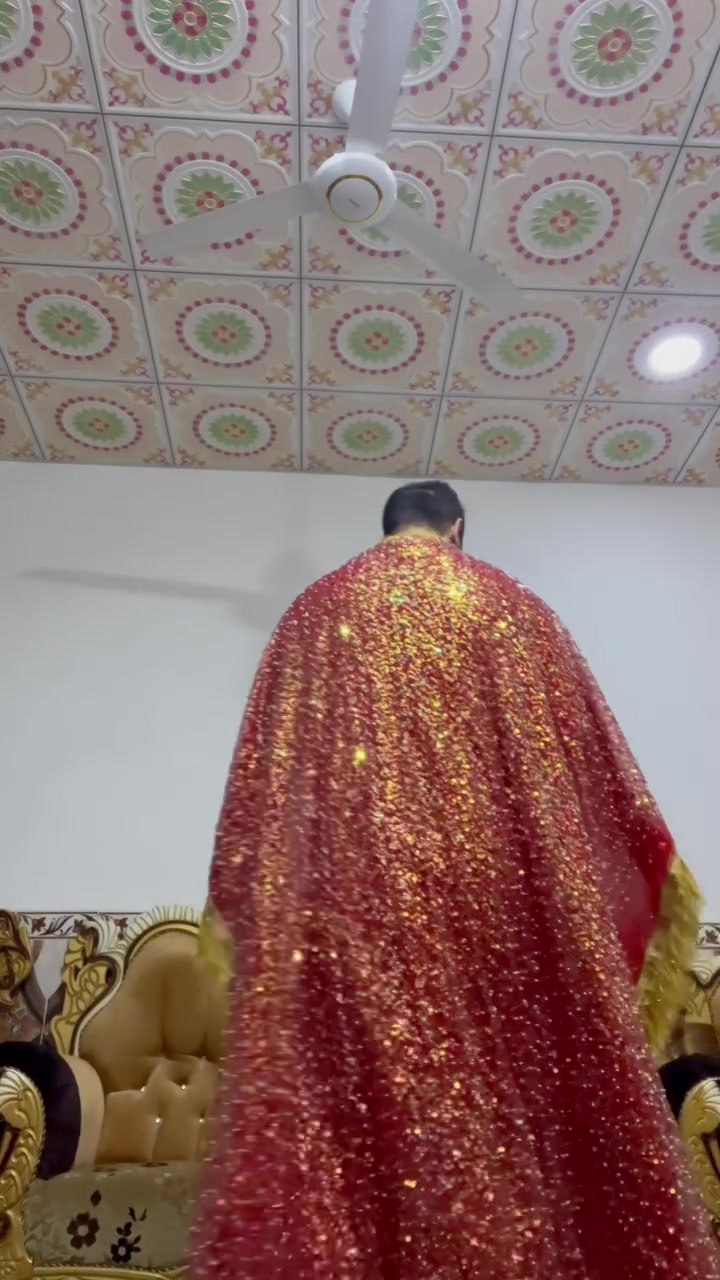 السلام عليكم عباية تشابيع للبيع تواصل *********** واتساب موجود
