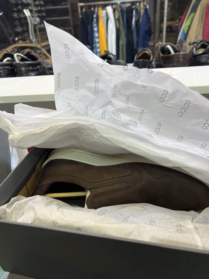 ماركه ايكو وكاله جديد اصلي موديل25 مع الكارتون طبي خفيف جلد طبيعي
…………… قياسات متوفره 43 و 44 فقط


**إذا كنت صاحب هذا الإعلان وتريد حذفه لأي سبب، رجاءا أرسل رسالة إلى الدعم الفني**