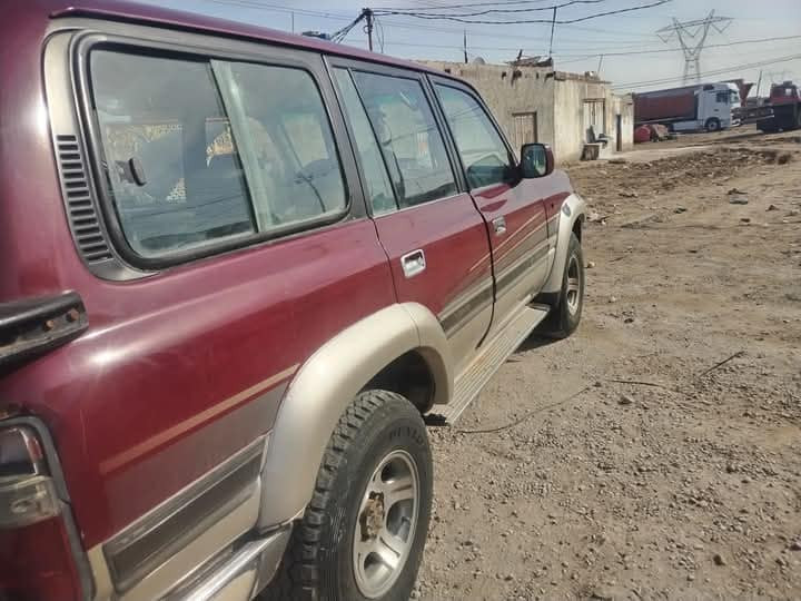 سلام عليكم لانكروز. كاز تويته لا تنقيص ولا تبخير رقم الماني لسعر 43 وبيها مجال بصيط لتصل ***********مكاني ميسان
