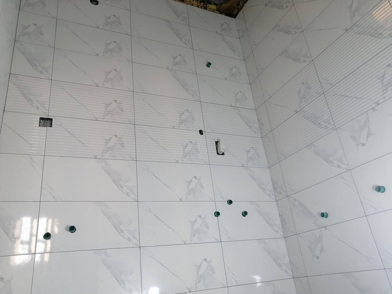 خلفه سراميك ومرمر وكاني ناصريه متفرغ ***********..... ***********
