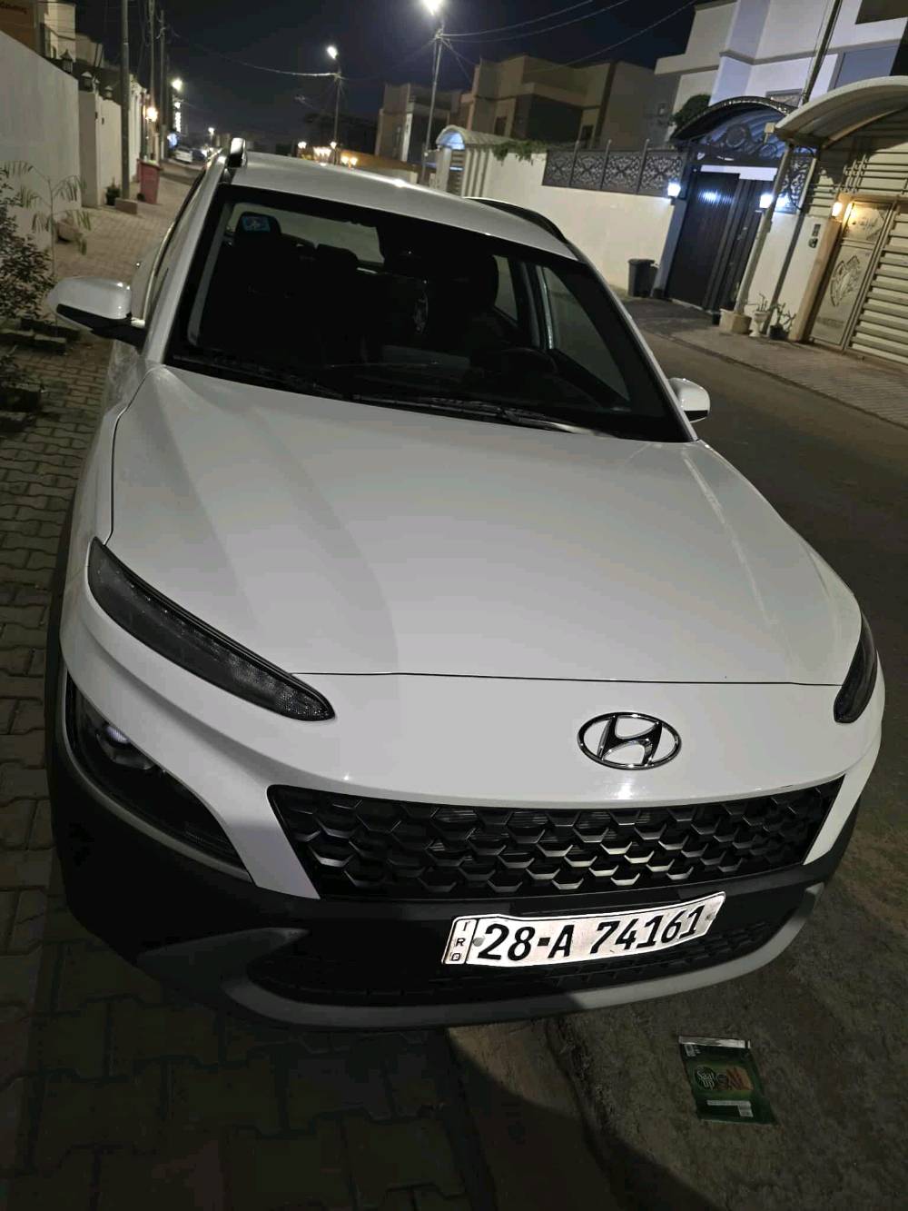 هونداي كونا موديل ٢٠٢٣
مكينة 2000 دوش
ماشية 50 الف كيلو قابل للزيادة
رقم نجف الانكليزي الجديد
سنوية ما ساقطة للـ 2030 
 السيارة بأسمي والتحويل ثاني يوم 
ثلاث انظمة قيادة ECO و sport و normal 
حساس مانع اصطدم
مثبت سرعة
نظام تحديد مسار
نظام تنبيه الاصطدام الخلفي
تدفئة كشنات 
نظام التوقف والتشغيل التلقائي

● حادثها بامريكا جنطة ومبدلة + هنا بالعراق
ضربة خفيفة بالباب الي بظهر السايق .

مكان السيارة نجف