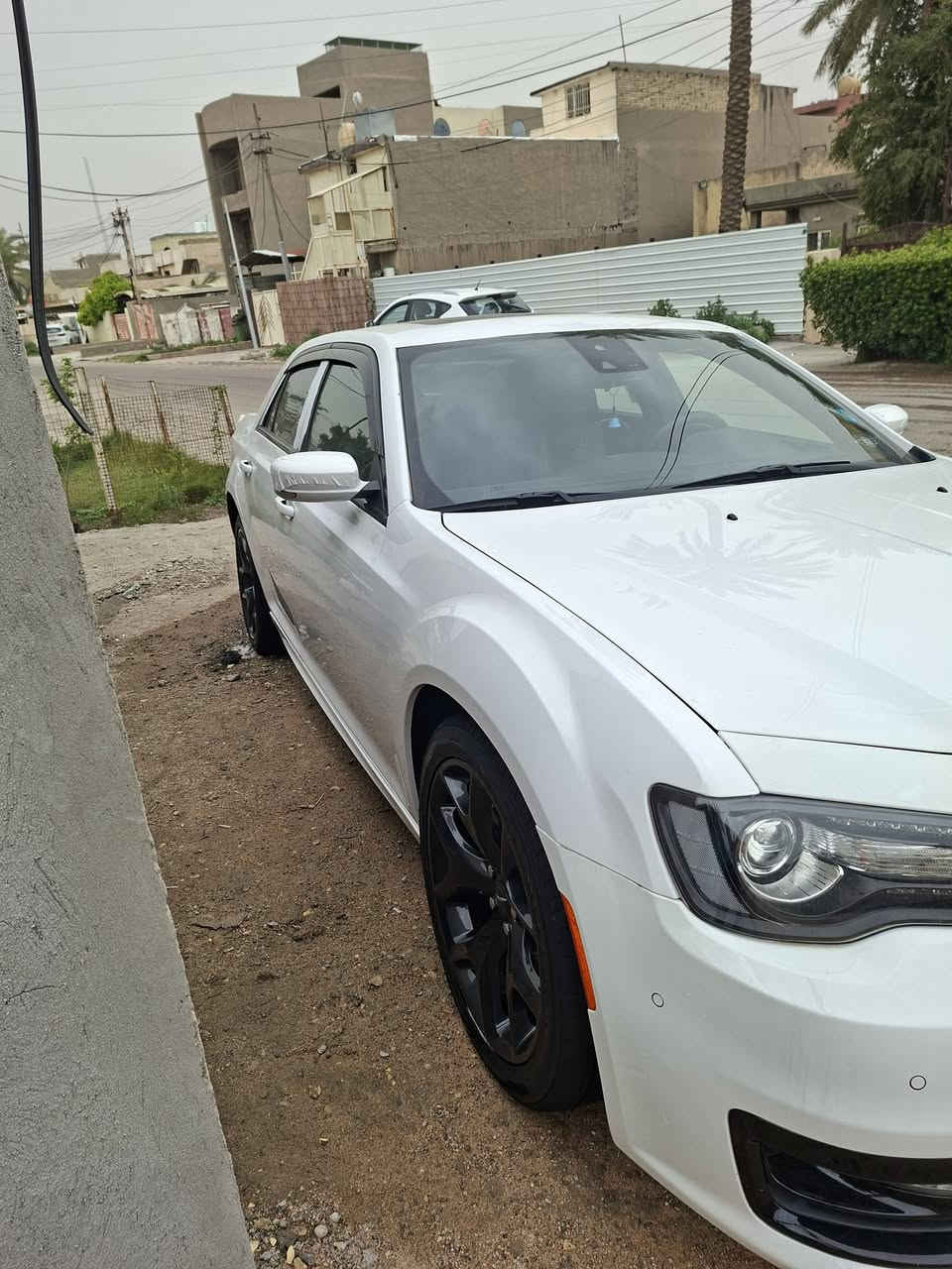 السلام عليكم للبيع أوباما خليجي وكالة هارلم موديل ٢٠٢٣ مكفوله بس البنيد مفتوح اثر طابوكه السياره بدون صبغ بدون بارد ماشيه ١٥ السعر ٣٤٠ وبيه مجال رقم مميز مكان السياره الزعفرانيه ***********
