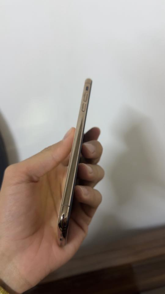 للبيع آيفون اكس إس ماكس
شاشه بلادي 
🔋78%بلادي 
ذاكره 256
سعر 210بي مجال 
مبدل مايك ودكمه صامت فقط الباقي بلادي 
للاستفسار ***********
