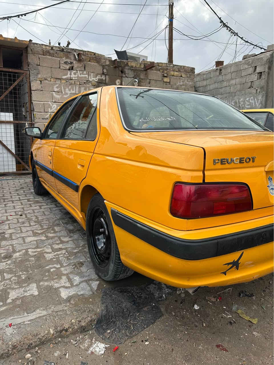 السلام عليكم بيجو بارص 2018 السيارة جاهزة محرك كير حدادية نعمة كفالة من الضربه والتبديل بيها دواير امامي خلفي صبغ فقط اثر زنجار كهربائياتها كلها شغالة دوشمة جديدة ارضيه وكشنات شاشة اندوريد تخم تاير باتري جدد السيارة جاهزة سنوية منتهيه صالها سنه مصفرة هيئة وغرامات وبراء الذمة موجودة عندي مكاني البصرة المشراك الجديد *********** السعر 46 وبيها مجال كلش قليل اقرء المنشور لا تخابرني شبيها ما بيها كلشي كاتبلك البصرة, العراق
