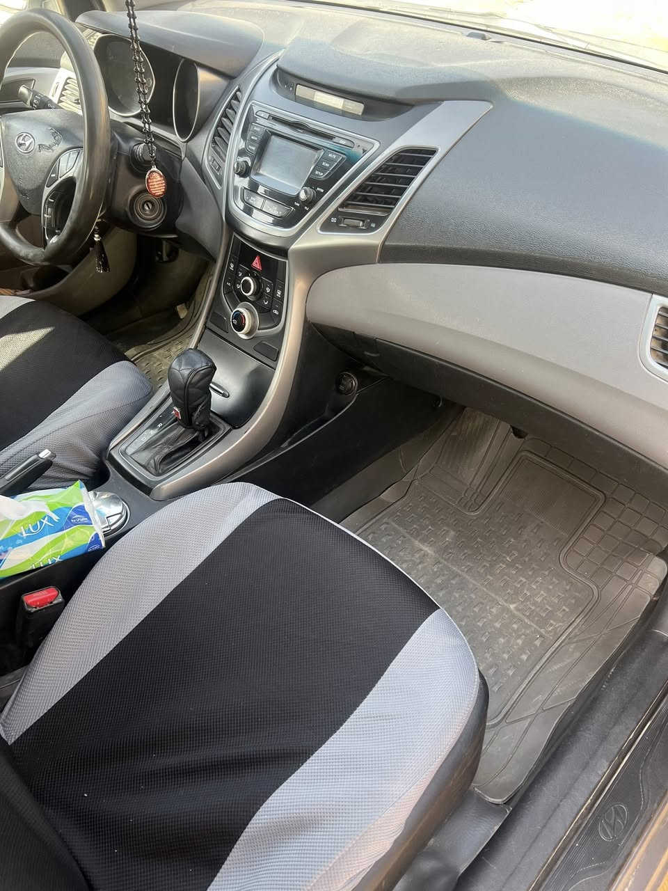 السلام عليكم النترا ٢٠١٦امريكي حادث جاملغ وبنيد ودوور جاملغ الخلفي مصبوغ رقم بابل بسمي بدون ايرباك المكينه لاتنقيص ولا تبخير بس بيه خشونه شويه حداديه كير تبريد تدفىه جاهزه السياره مكانه بابل السعر ١١٣ وبيه مجال ***********
