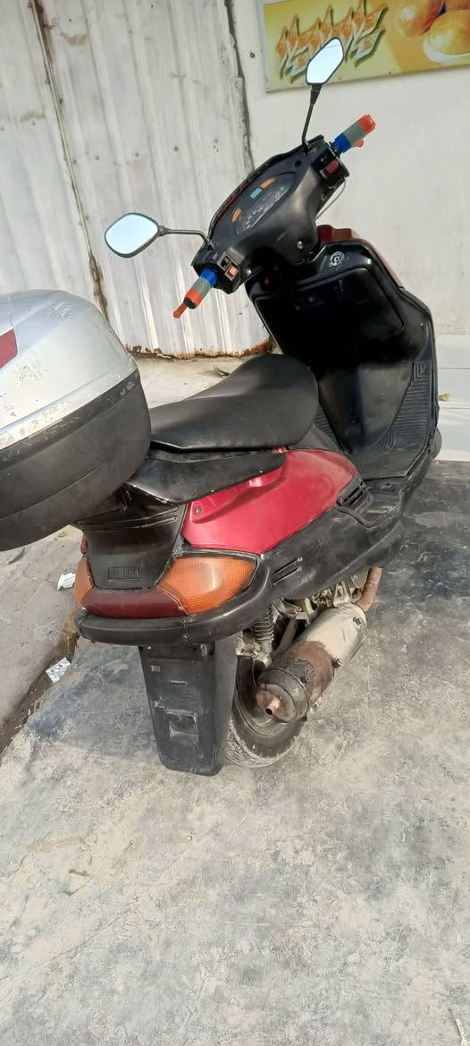 السلام عليكم للبيع فراشة فضائي دراجة حلوه ونظيفة ب٣٥٠ وبيها مجال ***********
