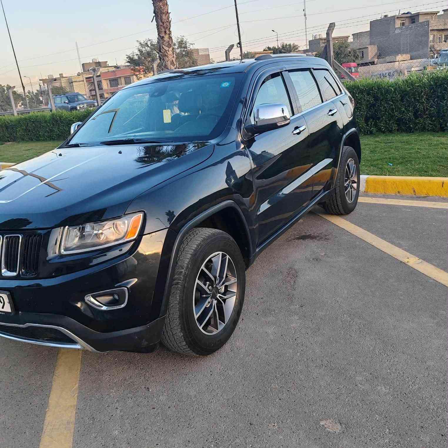 جيب لاريدو٢٠١٦.  فول و١ على ١      السعر ١٤٥ 

صبغ عام.  شوصي ولغود.  مكفوله 
العنوان بغداد ٠"***********
