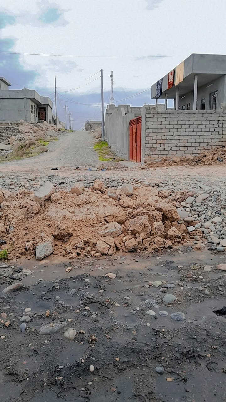 سلام عليكم اريد عندي هاي الساس الكاع 300متر اساس 150ترك الكاع150ركن شارعين عليه كاع حلوه حيل وصله كهراباء وماء قرب القصر اسود اريد اروس بكاع بل حاوي يبدل يجي خاص الكاع اريد ابدل 500متر العندو يجي خاص كون وره سيطره الشماليه


**إذا كنت صاحب هذا الإعلان وتريد حذفه لأي سبب، رجاءا أرسل رسالة إلى الدعم الفني**