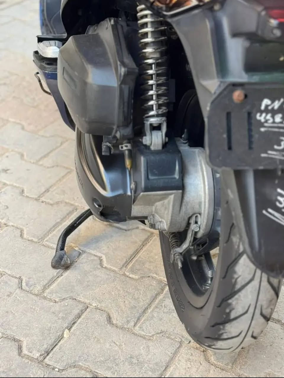 سلام عليكم بي سي اكس نظيفة ممفتوحة للبيع رقم صاحب الدراجة خاص ماجاوب لان مكلف بلنشر 
رقم الهاتف ***********
