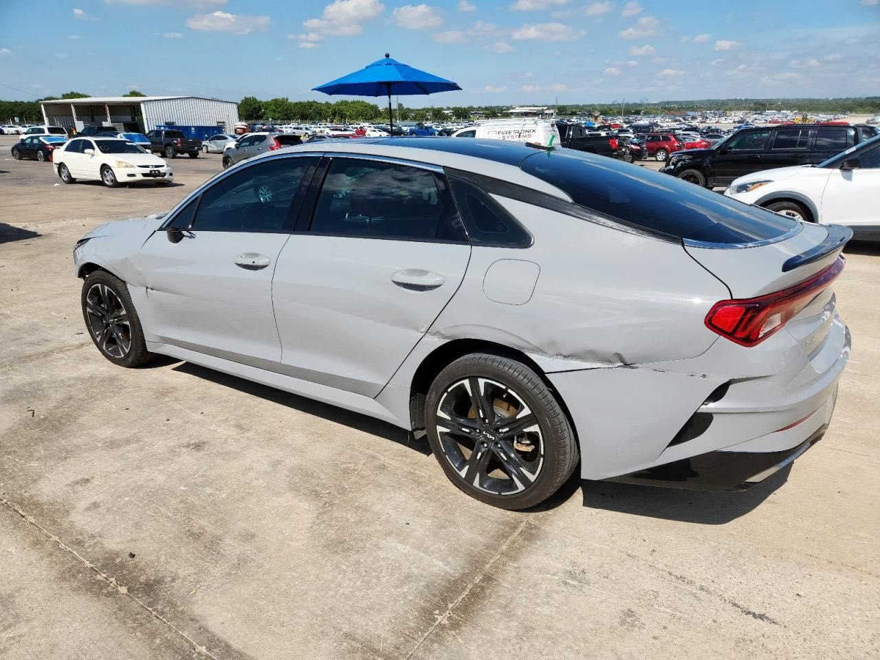 السلام عليكم للبيعَ او مراوس كي5 موديل 2024 ماشيه 30 جي تي لاين فول رقم كربلاء بنراما نقط عمياء بصمه محرك 1600تيربو      كشنات حار بارد تحكم ستيرن تشغيل عن بعد قياده ذاتيه كرسي كهرباء رادار امامي كامرا خلفيه ترحيب شاحنه وايرليس بدون يرباك 5 انضمه شاشه كار بلي كامرا دوارا   بجم سليم  بدون حادث وبدون يرباك صور الحادث داخل المنشور رقم الهاتف ***********
