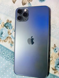 ايفون 11برو ماكس للبيع 07838973912