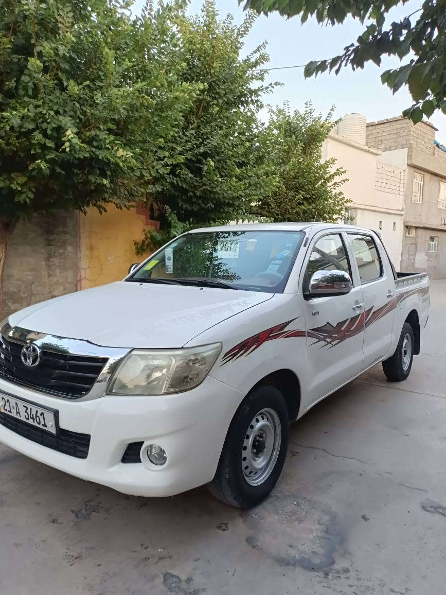 مەرزێە مۆدێل2010سعودی ناوسور
مە کینە بجوکە گێڕو مە کینەی نە کراوە تەوە بەشەرت فیتر
سه نەوی تازە
شاشە ئای پاتە تاقمە تاێە ی تازەێە
پارچە ڕە شە لەسەر ساقی قرجێکی بجوکی هە ێە 
سەێارە کە باقێاتی جوانە هەموو گێانی بە زمان دە فرۆشم ماڵی دۆستە
سعری120گەڵا
ژم***********
***********شوێن سیدسادق السليمانية, العراق
