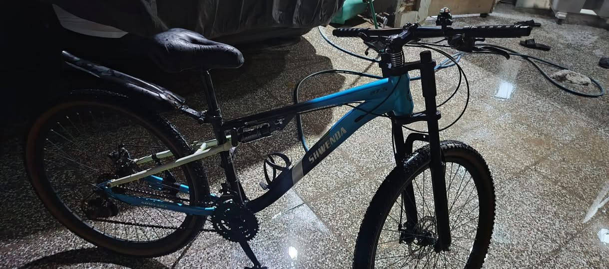 السلام عليكم بايسكل جبلي للبيع بايسكل اليكرات شغاله والبايسكل نظيف واي عطل مابي السعر 150الف وابي مجال للشراي للستفسار على الخاص هذا


**إذا كنت صاحب هذا الإعلان وتريد حذفه لأي سبب، رجاءا أرسل رسالة إلى الدعم الفني**