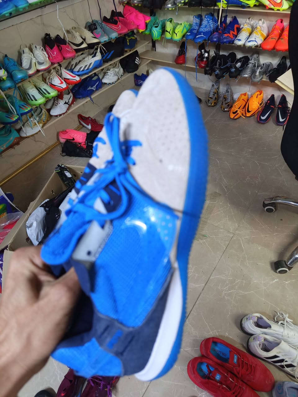 احذیە درجە اولی صالات، ابیع شلع ابیع مفرد
مفرد قطعە ویە توصیل25
شلع 16الف لکل
واتساب-***********
