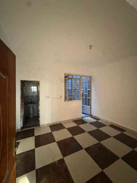 للأيجار__في__السيدية
دار سكني للمساحة 80م

يحتوي ع ثلاث غرف نوم وصالة ومطبخ وخدمات

السعر 800 الف قفل

الموقع مربع جواد الرومي

للاستفسار:***********

مكتب الفهد الهندسي للأستثمار العقاري
