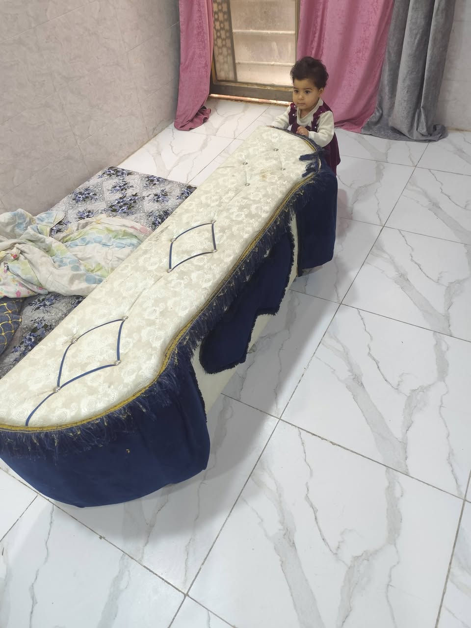 سلام عليكم البيع مكان النجف حي ميسان سكلت الكرعاوي ***********
