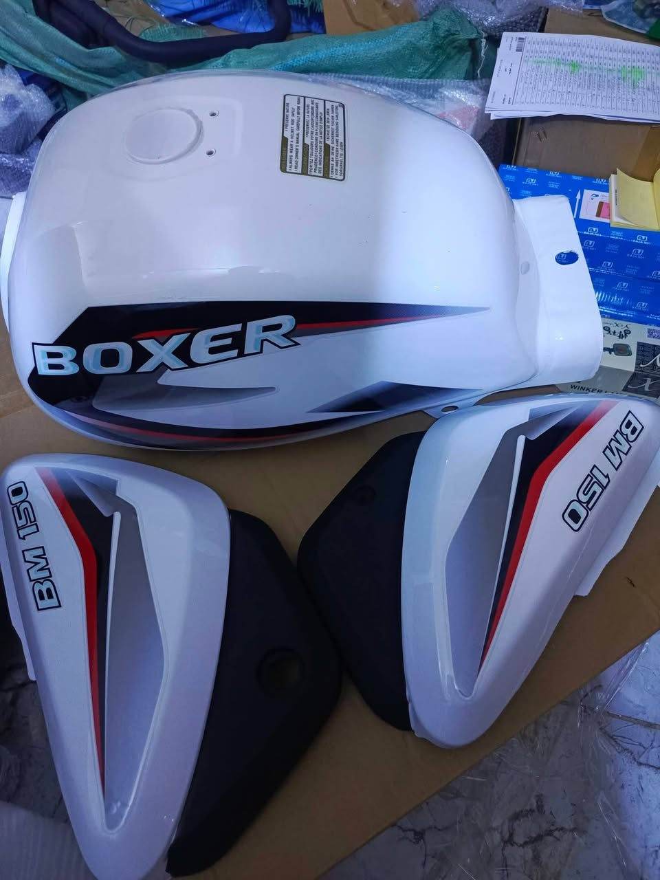 السلام عليكم شباب وصل تانكي بوكسر كلاسك ثلاث الوان 
يوجد توصيل بغداد وجميع المحافظات للحجز مراسلة الصفحة أو الاتصال على الرقم ***********
