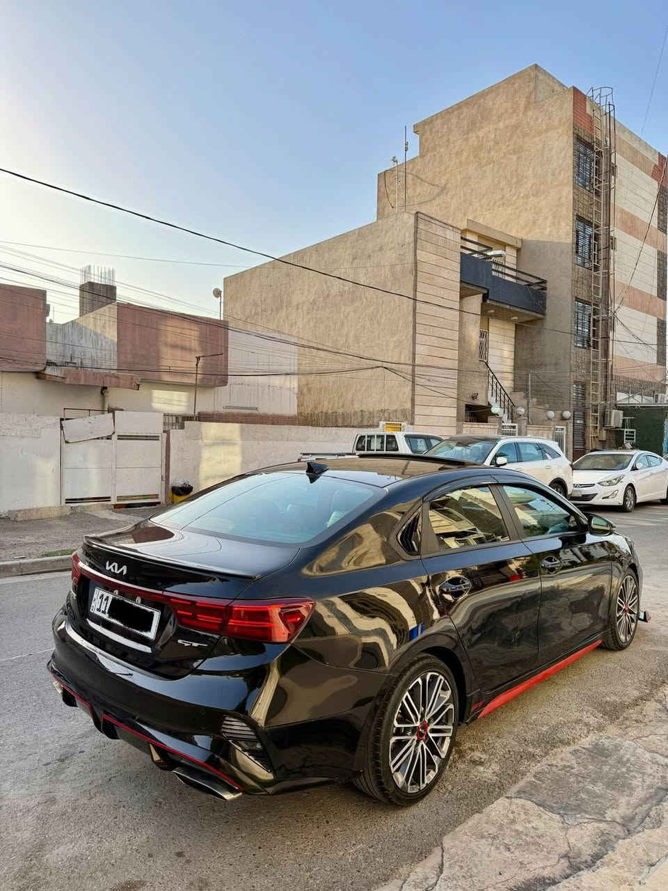 كيا فورتي جيتي GT
موديل 2022
فول موصفات 1/1 
محاجه اذكرهن مبينات كله مزوعه موصفات
وارد امريكي 
حادث ربع بنيد وربع جاملغ وربع جاملغ خلفي عل كدهن بدون دواخل لغد شاصي كفاله
ماشيه 49 
مكان سياره بغداد السيديه 
سعر 157
***********
